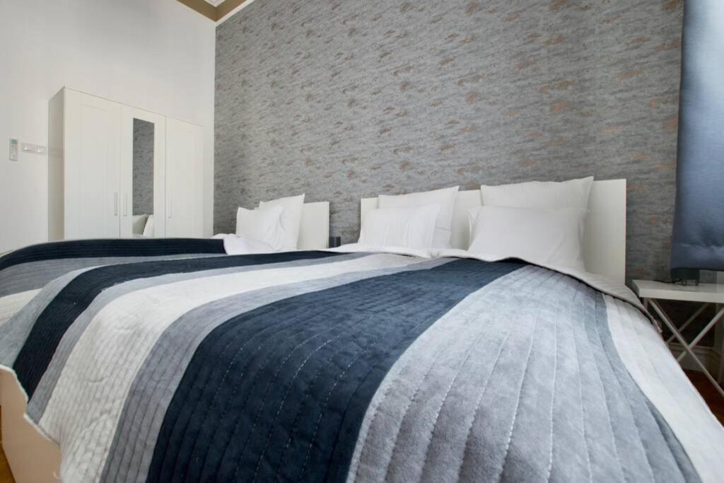 Premium By Hi5-vaci Str. 3 Bedroom Appartamento Budapest